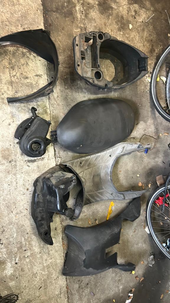 Zip 2/4 takt onderdelen tekoop, Fietsen en Brommers, Ophalen, Gebruikt, Zip, Klasse B (45 km/u)