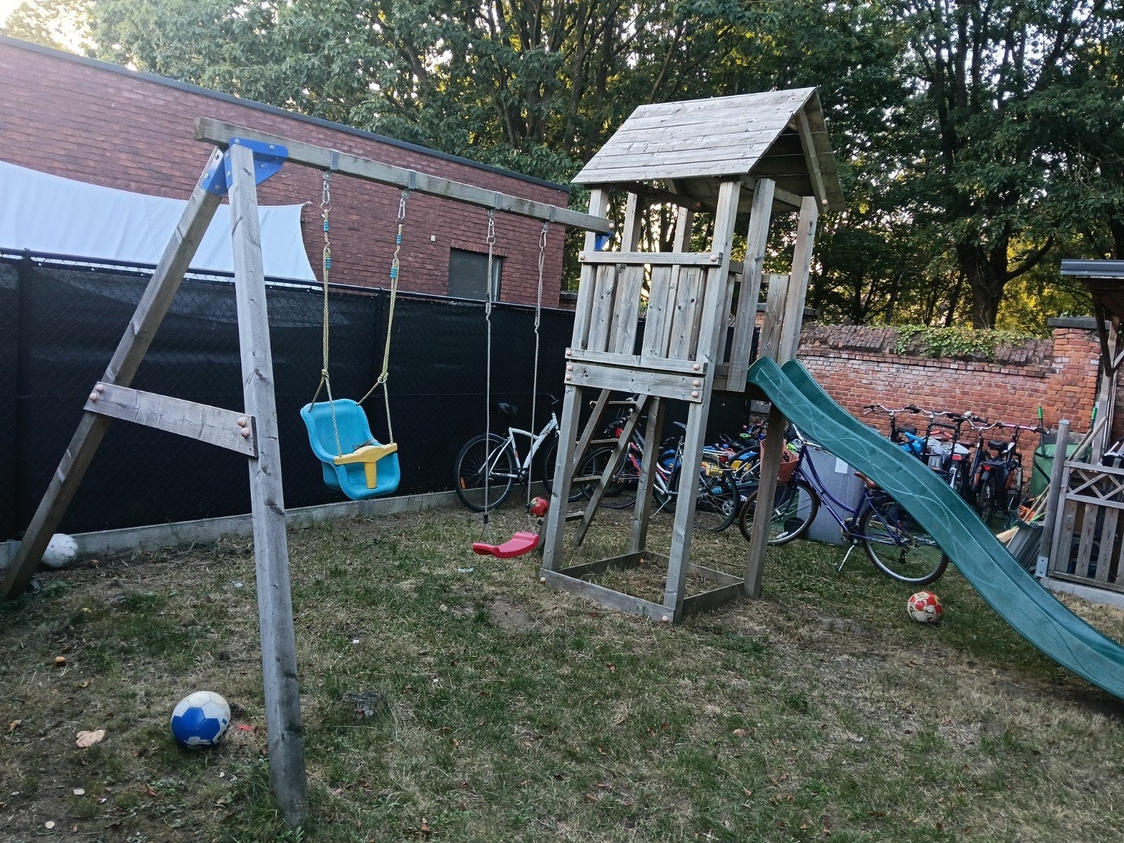 mooie plezante speelplaats, Kinderen en Baby's, Ophalen, Zo goed als nieuw