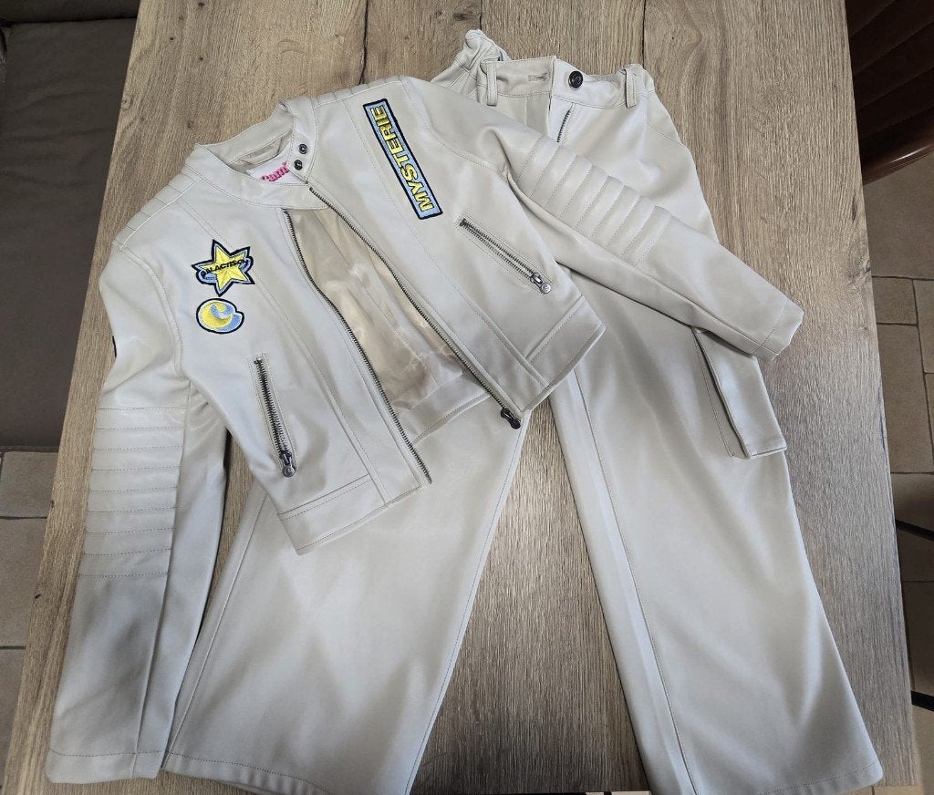 meisjes kledij vest 10 jaar en broek 9 jaar Camille, Meisje, Overige typen, Ophalen of Verzenden, Nieuw