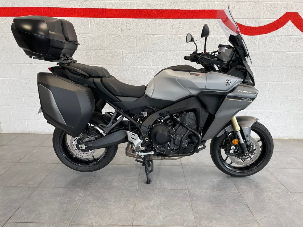 Yamaha tracer 900 GT 2025, Motoren, Motoren | Yamaha, Handvatverwarming, Nieuw, Bedrijf, 3 cilinders