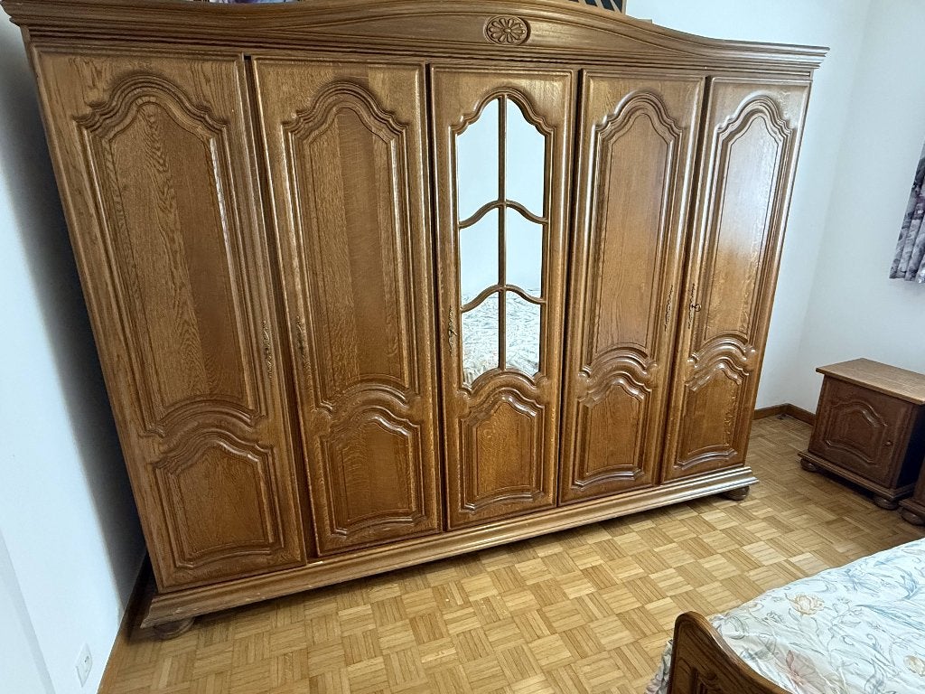 Armoire en bois chêne massif, Maison & Meubles, 200 cm ou plus, Enlèvement, Utilisé, 200 cm ou plus