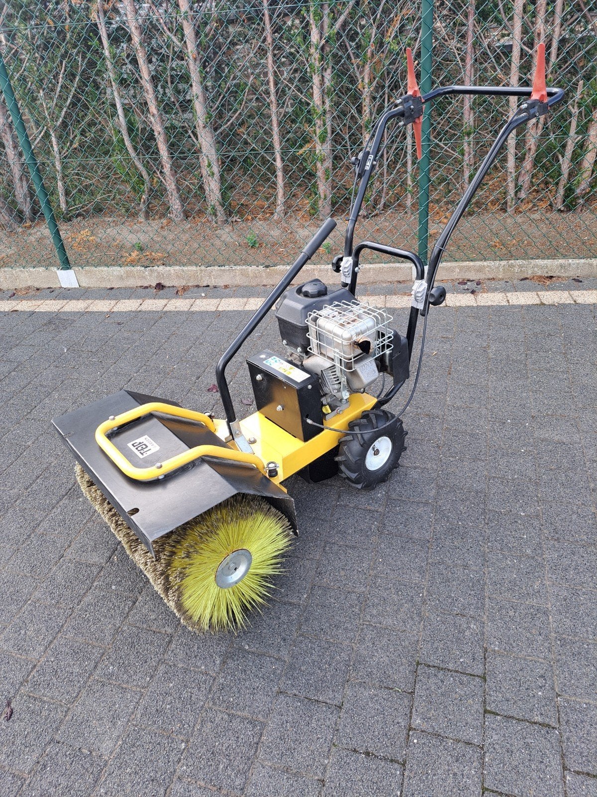 borstelmachine briggs and stratton 5,5 pk, Tuin en Terras, Ophalen, Gebruikt, Top Garden