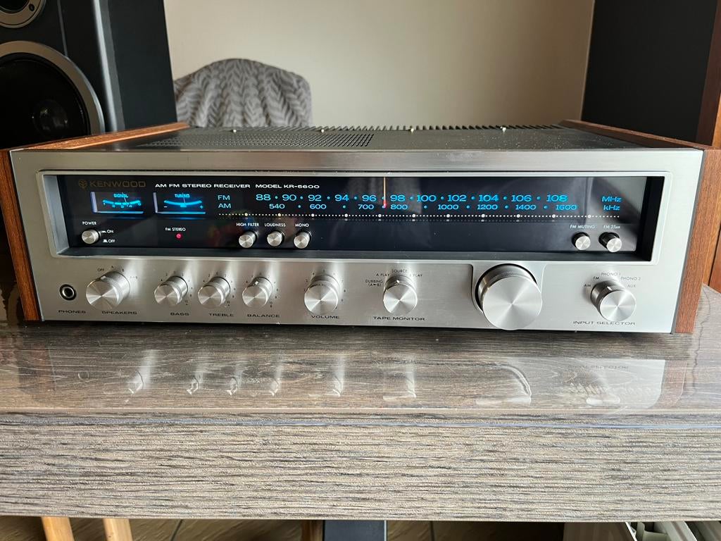 Kenwood KR-5600 versterker, Audio, Tv en Foto, Versterkers en Ontvangers, Ophalen, Zo goed als nieuw