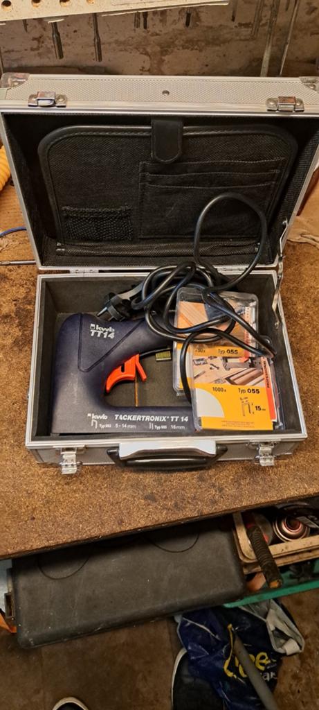 Nietmachine elektrische, Ophalen