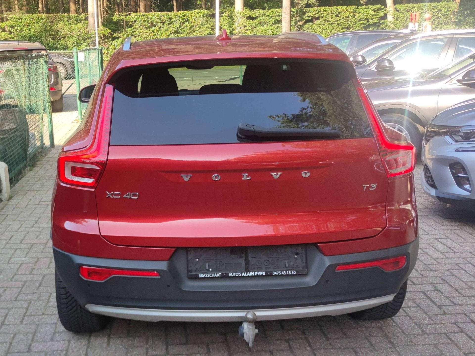 Volvo XC40 XC40 1.5 T3 Momentum Pro Geartronic FULL / NIEUWS, Autos, Volvo, Rouge, Euro 6, Entreprise, Noir