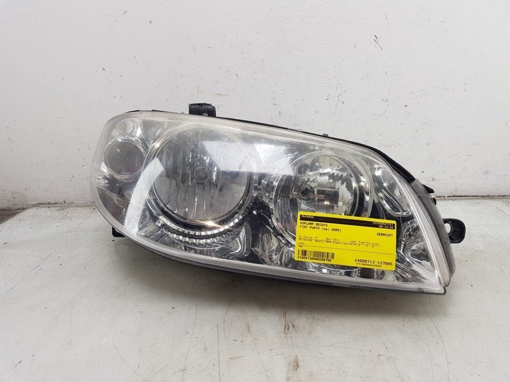 PHARE / OPTIQUE AVANT DROIT Punto II (188) (|46849354|), Dhr. J. Ham, Administratie@autoham.nl, Utilisé, Fiat