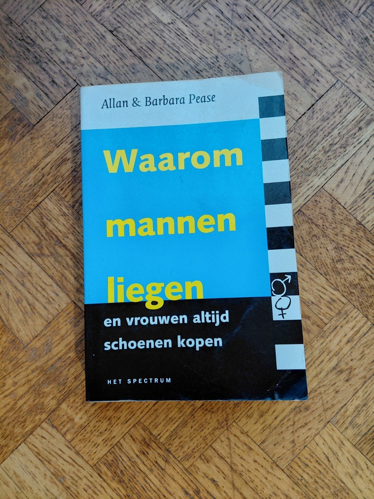 Waarom mannen liegen en vrouwen altijd schoenen kopen, Boeken, Ophalen of Verzenden, Gelezen