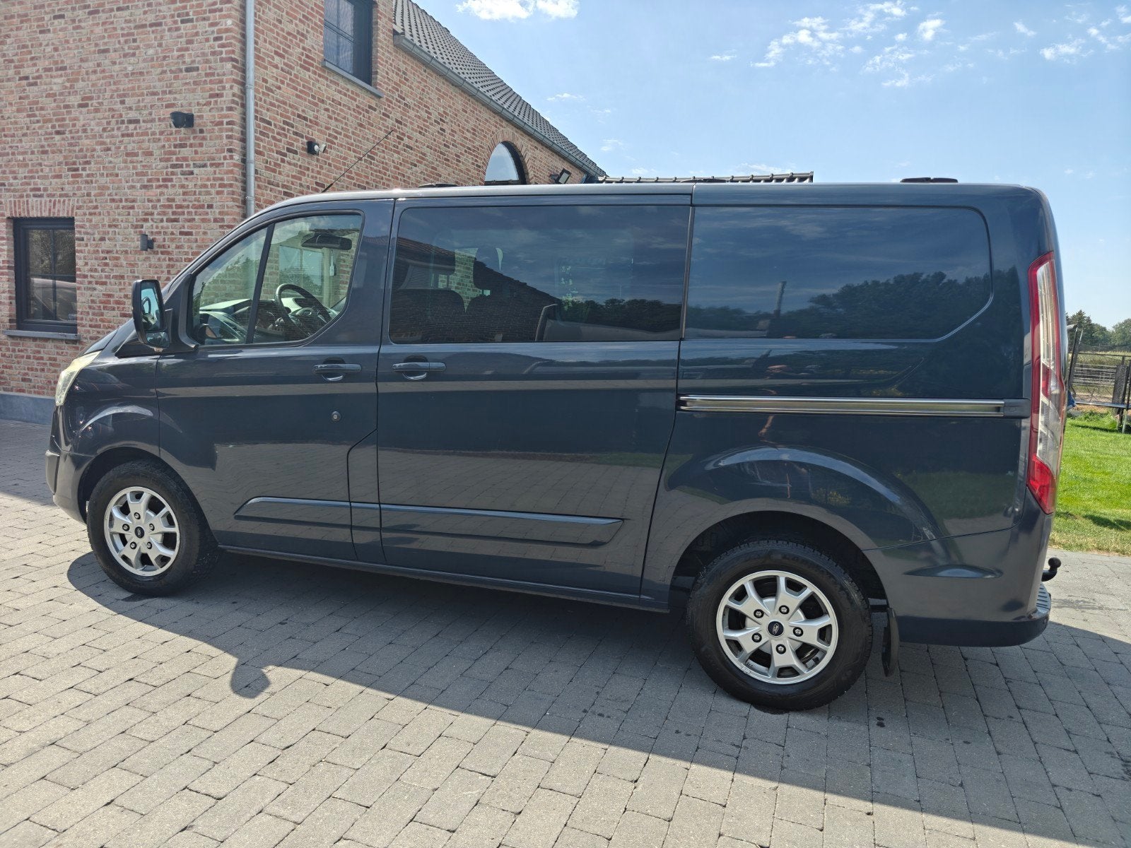 Ford transit custom 2013 2.2 212.000 km dubbel cabine, Auto's, Voorwielaandrijving, Euro 5, Stof, 4 cilinders