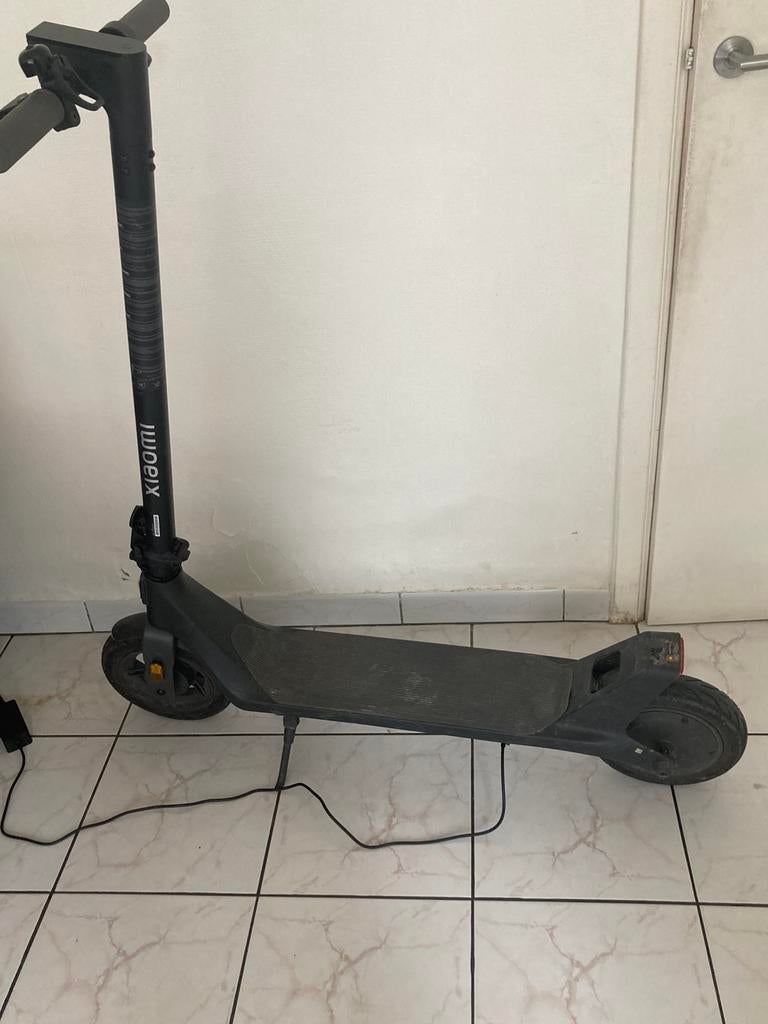 Elektronische step te koop zeer goede staat, Fietsen en Brommers, Steps, Ophalen, Zo goed als nieuw