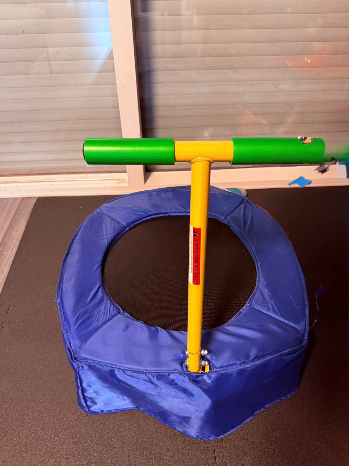 Peuter Trampoline met Steunstang – Blauw / Geel, Enlèvement, Comme neuf