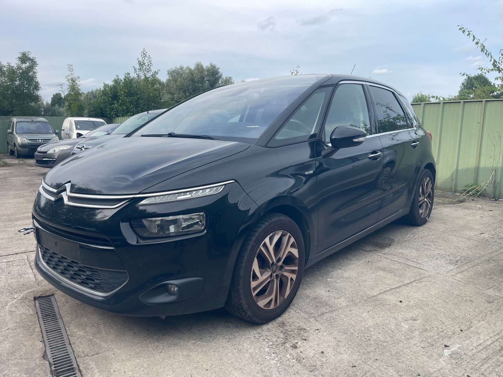 Citroën C4 Picasso 1.6 e-HDi, exclusive,moteur défectueux !., Autos, Cuir, Euro 5, Achat, https://public.car-pass.be/vhr/285234fc-218f-4693-90cd-5133281884cb