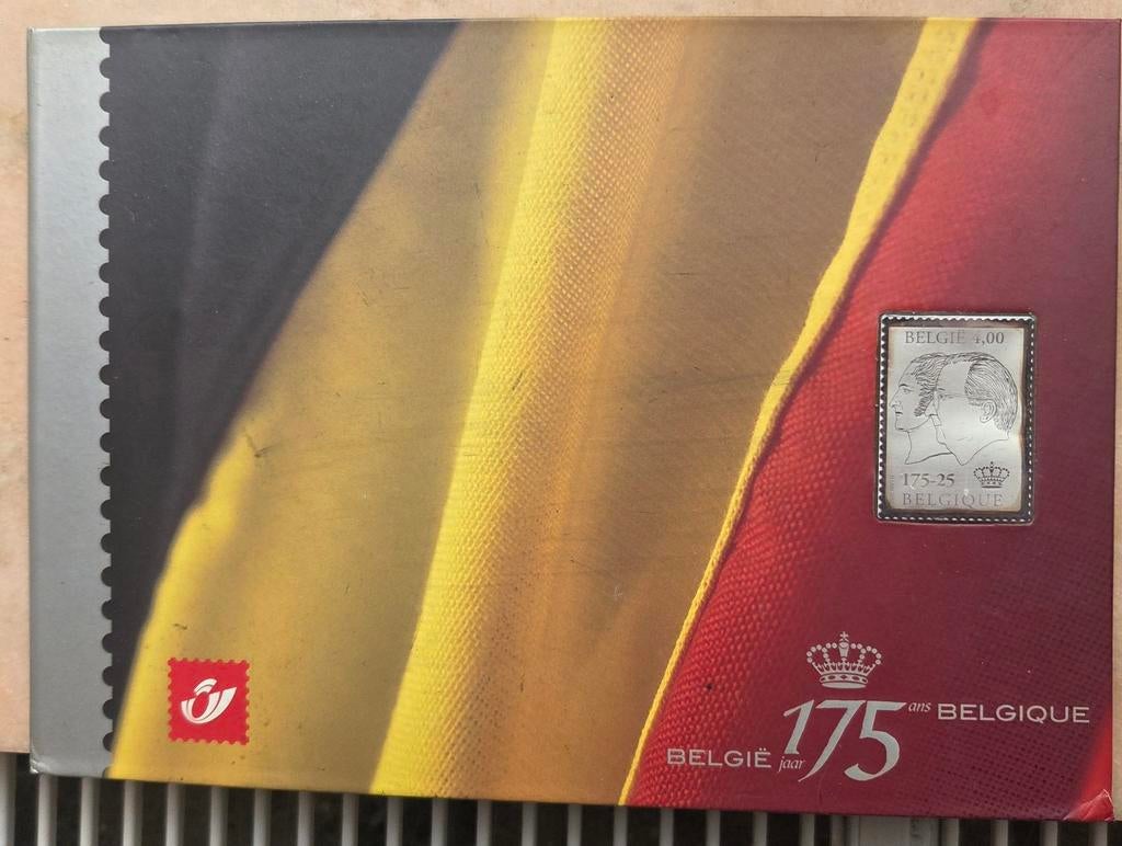 Notitieboek van de koninklijke familie., Ophalen