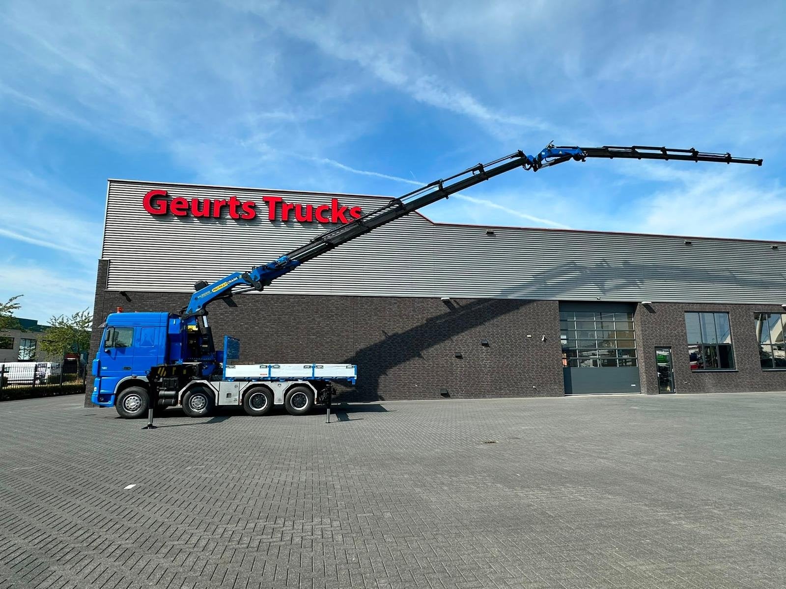 DAF XF 480 8X4 TREKKER-BAKWAGEN COMBI + PALFINGER PK 85002 E, Achterwielaandrijving, 480 kW, Blauw, DAF