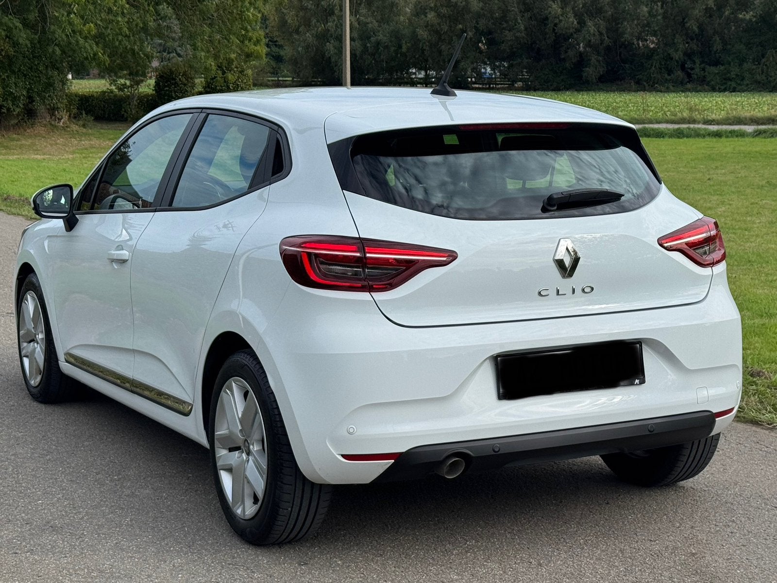 Renault Clio 1.0TCe Car play Faible Km Full Historique Ctok, Autos, Essai à domicile, Achat, Euro 6, Entreprise