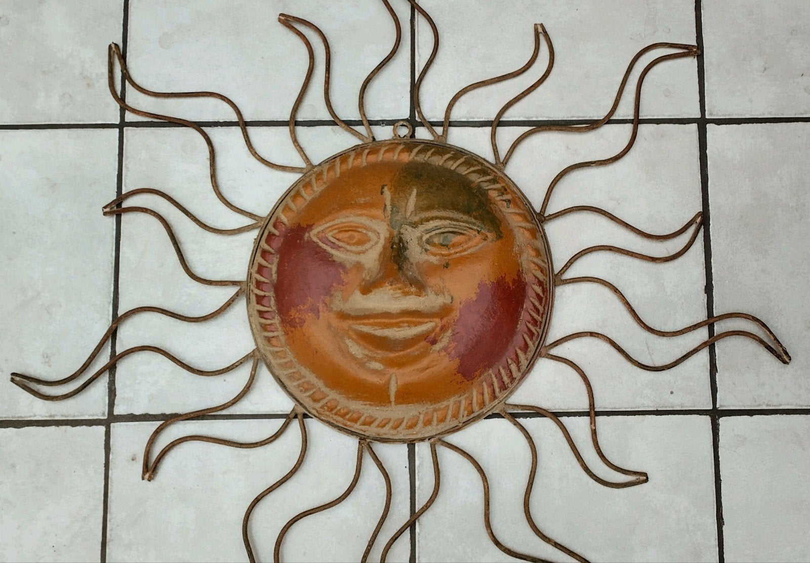 STRALENDE ZON GEMAAKT UIT STAAL EN CEMENT, Antiquités & Art, Enlèvement