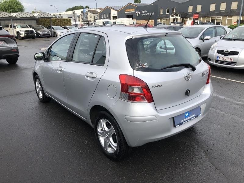 Toyota Yaris Comfort /London, Argent ou Gris, Achat, Entreprise, Boîte manuelle