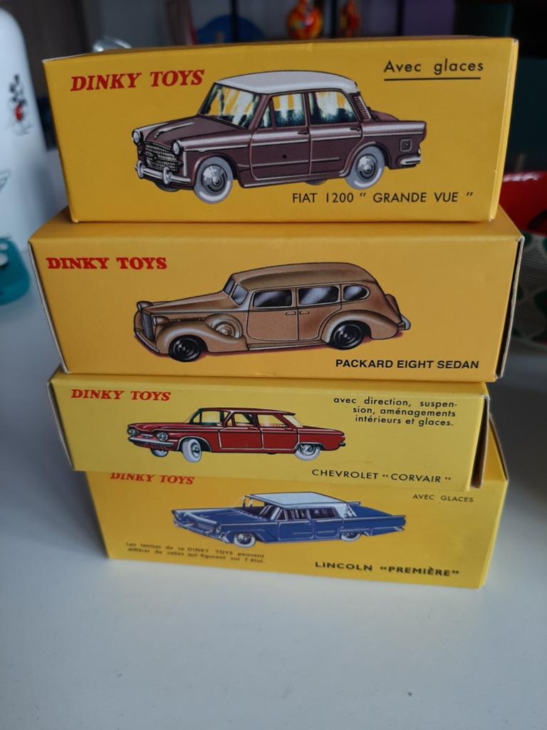 4 mooie dinky toys atlas auto's, Hobby en Vrije tijd, Modelauto's | 1:43, Ophalen of Verzenden, Auto, Dinky Toys