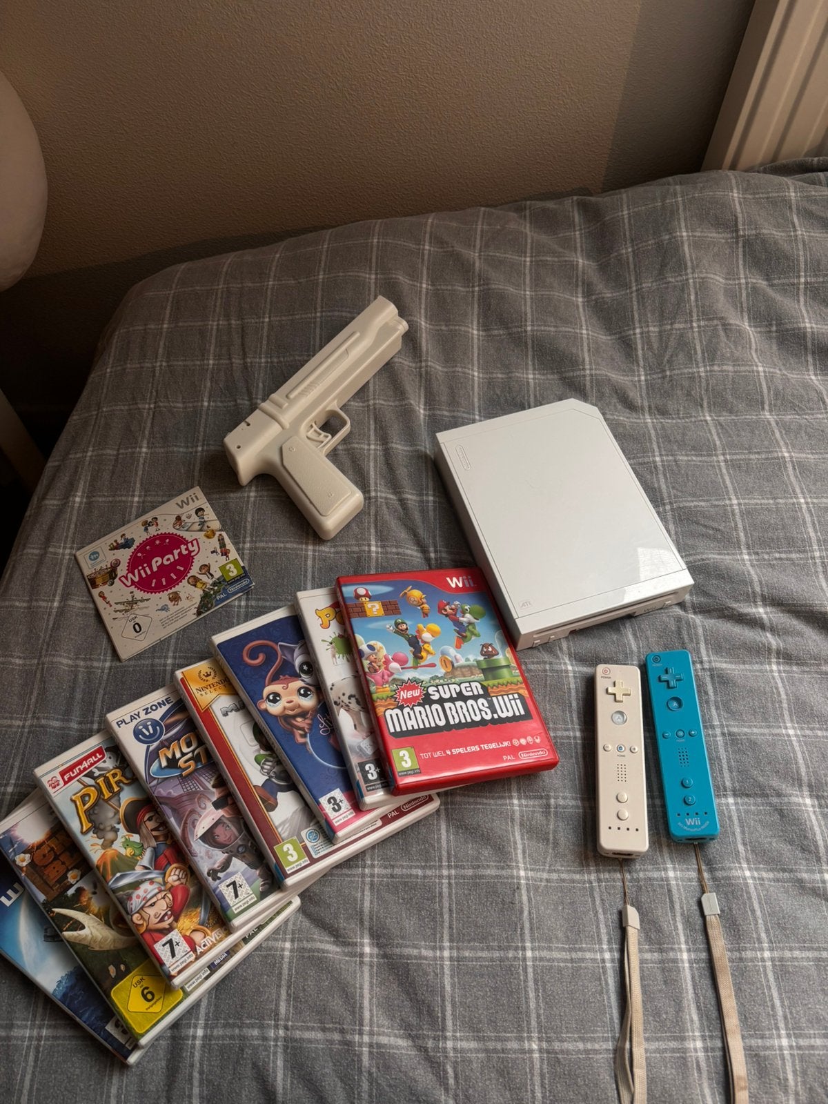 Wii, Games en Spelcomputers, Spelcomputers | Nintendo Wii, Ophalen, Gebruikt, Met 2 controllers, Met games