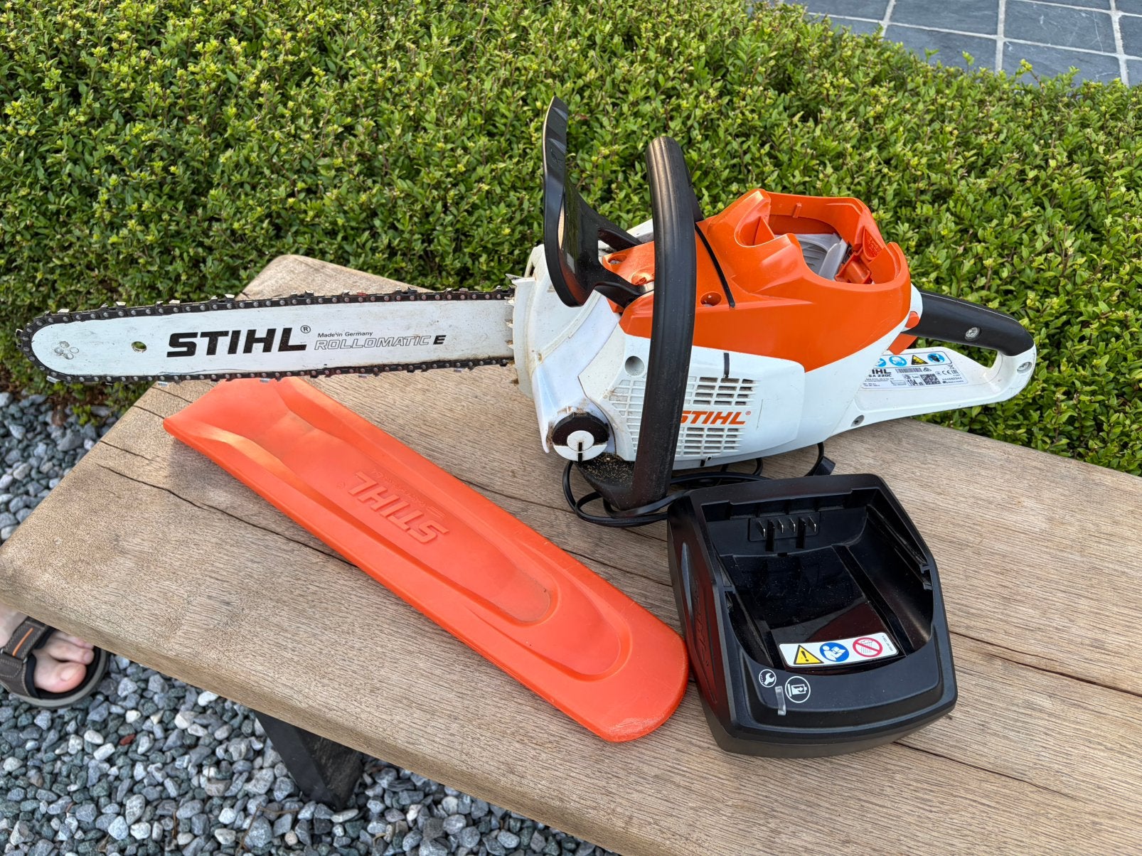 Stihl MSA 220C, Enlèvement