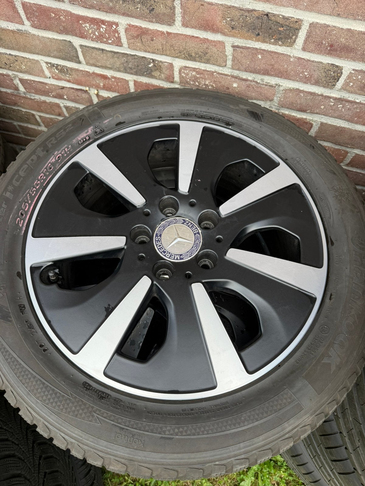 4 jantes Mercedes 16" + pneus hiver Hankook 205/55 R16, Pneus hiver, Enlèvement ou Envoi, 16 pouces, Pneu(s)