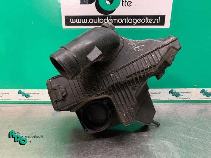 Boîtier filtre à air d'un Renault Clio (Clio 3 06-), Renault, -, 3 mois de garantie, Utilisé
