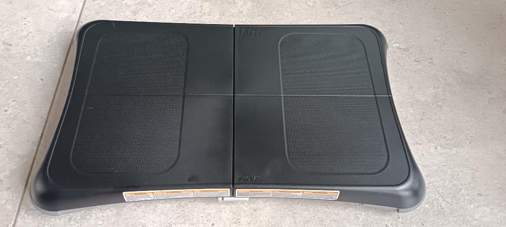 wii balance board met bijhorend spel 'wii fit plus', Games en Spelcomputers, Ophalen, Gebruikt, Met games