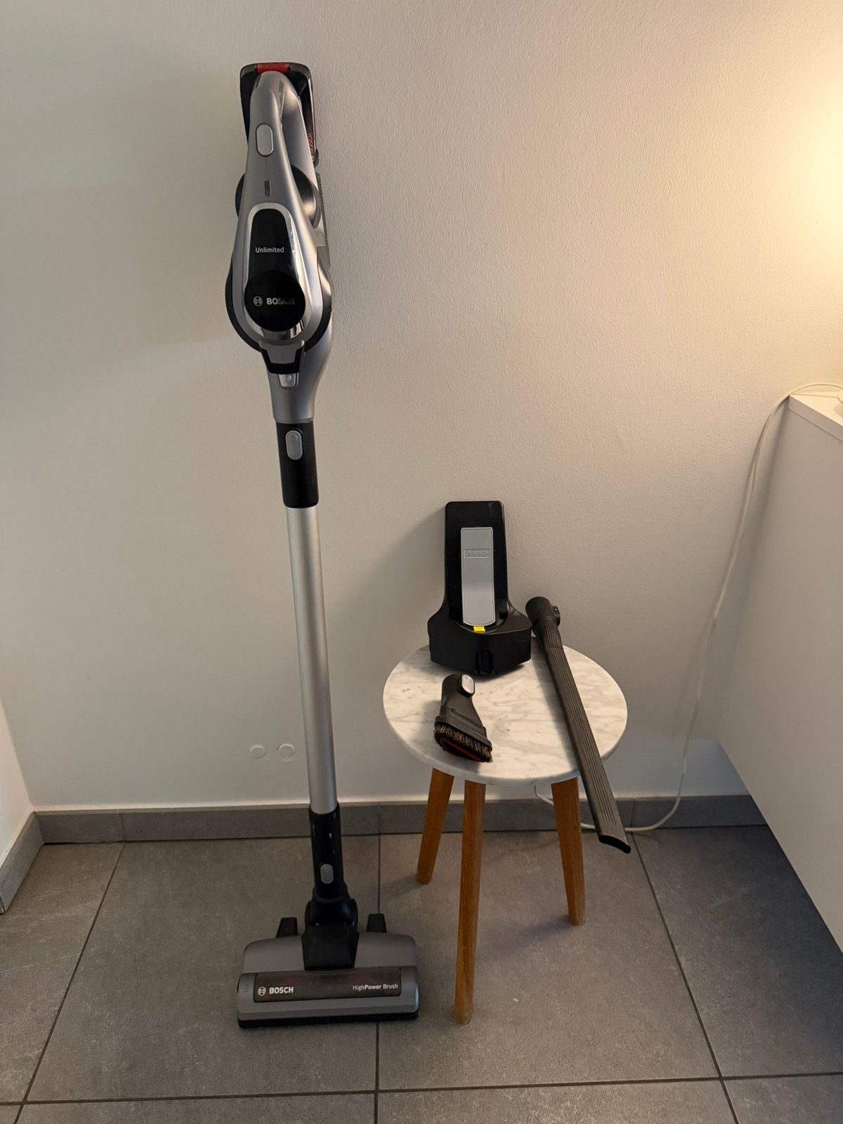 Bosch Unlimited draadloze steelstofzuiger + accessoires, Sans fil, Bosch, Réservoir, Aspirateur balai