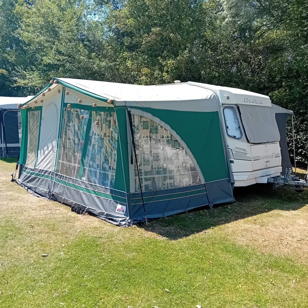 chateau cantara 2000, Chateau, Treinzit, Dwarsbed, Particulier
