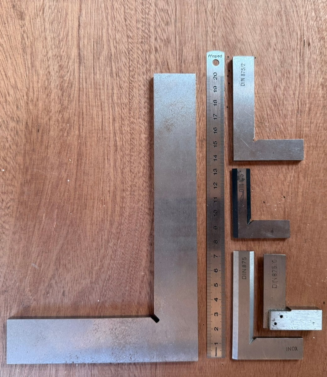 Equerres de precision, Bricolage & Construction, Enlèvement, Comme neuf, Autres types, Autres marques