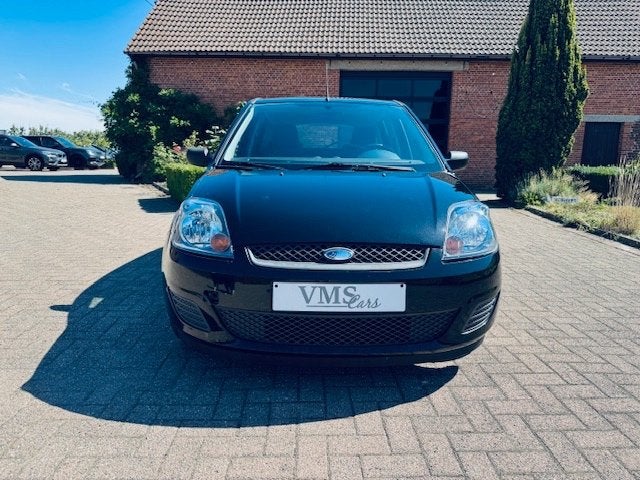 Ford Fiesta 1.4 Essence * Garantie * Climatiseur *, 144 g/km, Interruption de démarrage, Entreprise, Garantie prolongée