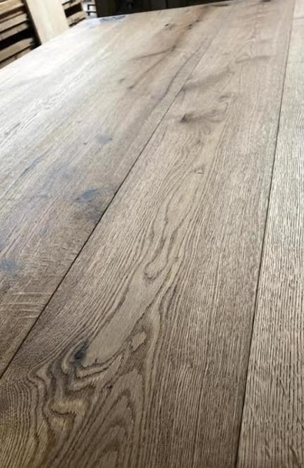 NEW; EIKEN VLOER GEBORSTELD, GEROOKT EN GEOLIED, Tuin en Terras, Ophalen