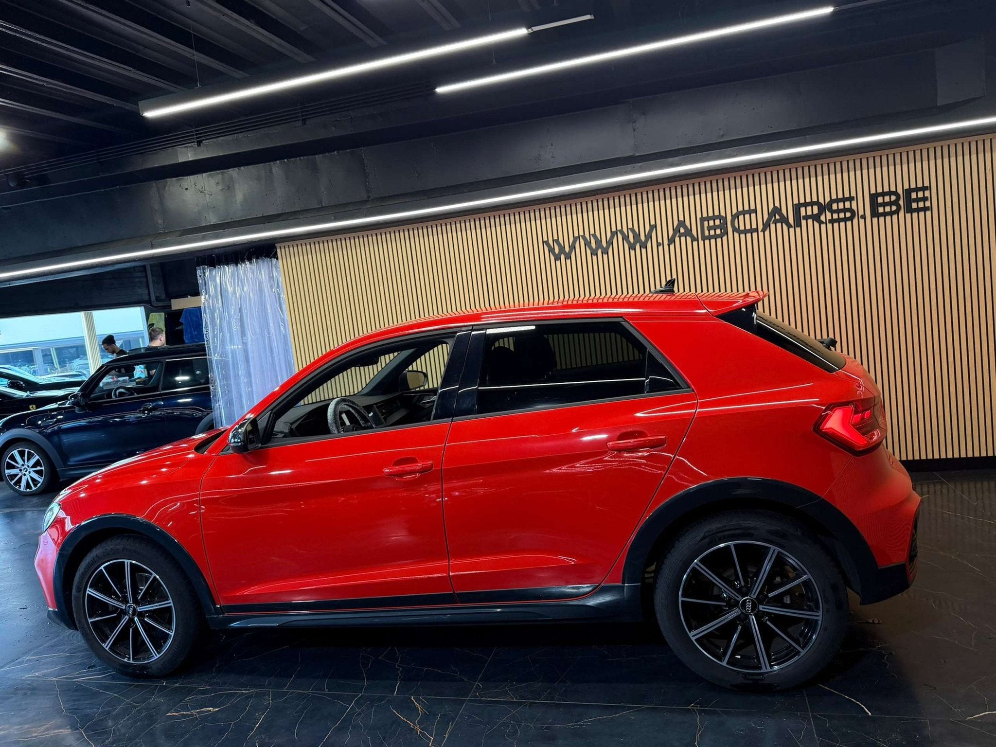 Audi A1 Citycarver 30 TFSI * SPORT * GARANTIE 12 MOIS * 1ER, Autos, Audi, Rouge, Achat, A1, Euro 6
