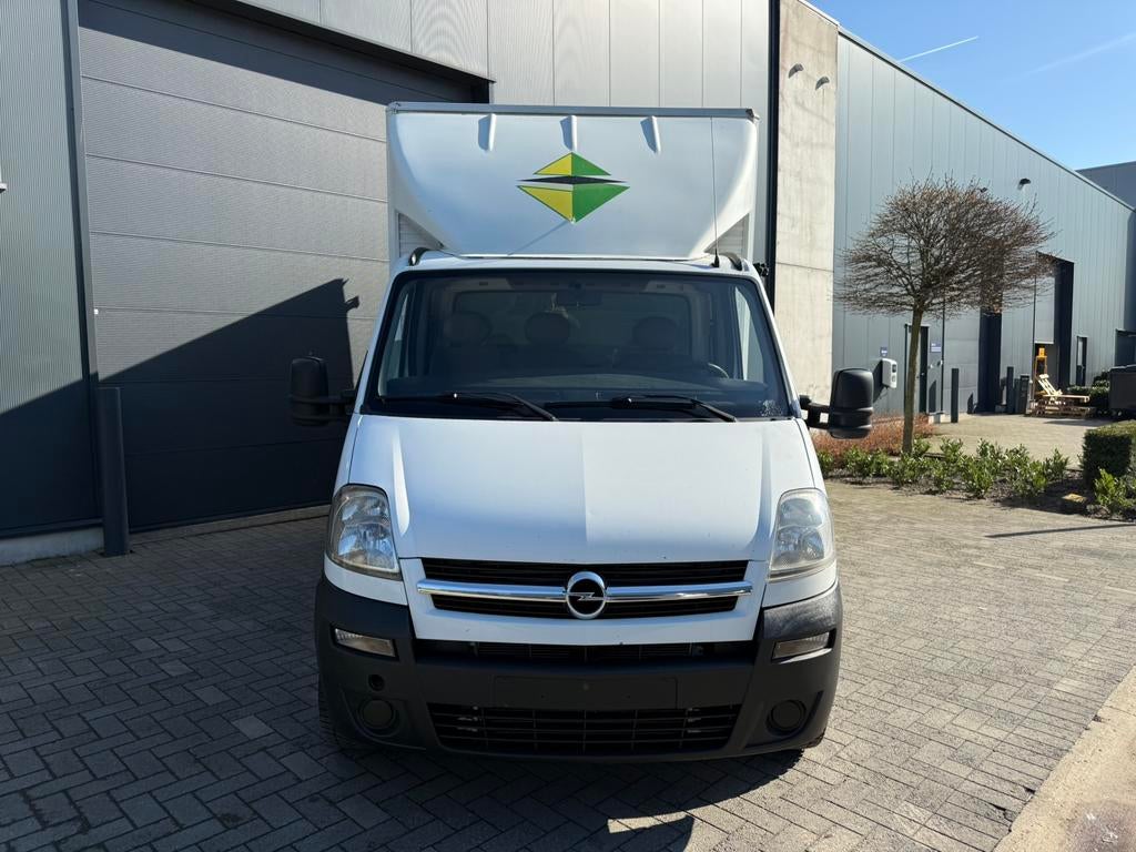 Opel movano 3.0d - 100kw  !TOP staat! AIRCO - BTW - trekhaak, 100 kW, 4 deurs, 4 cilinders, Leder en Stof