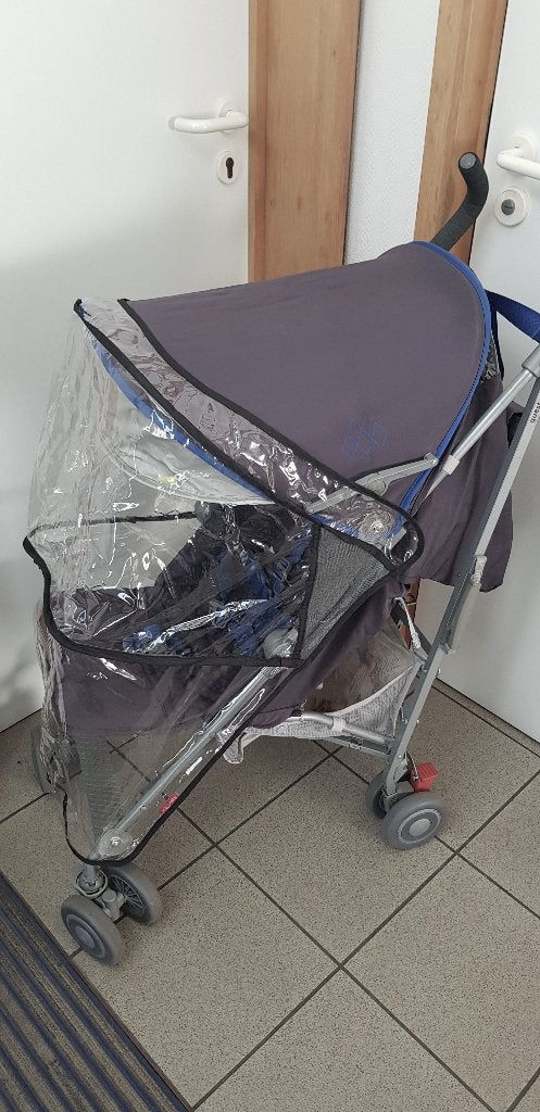 MacLaren plooibare buggy model Quest, Ophalen, Zo goed als nieuw, Maclaren, Regenhoes