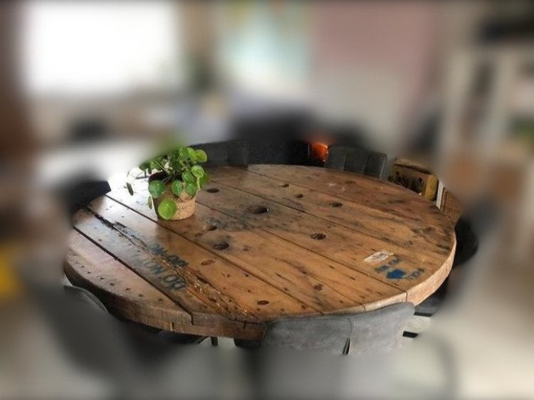 Ronde houten tafel, Ophalen, 150 tot 200 cm, Rond, Zo goed als nieuw