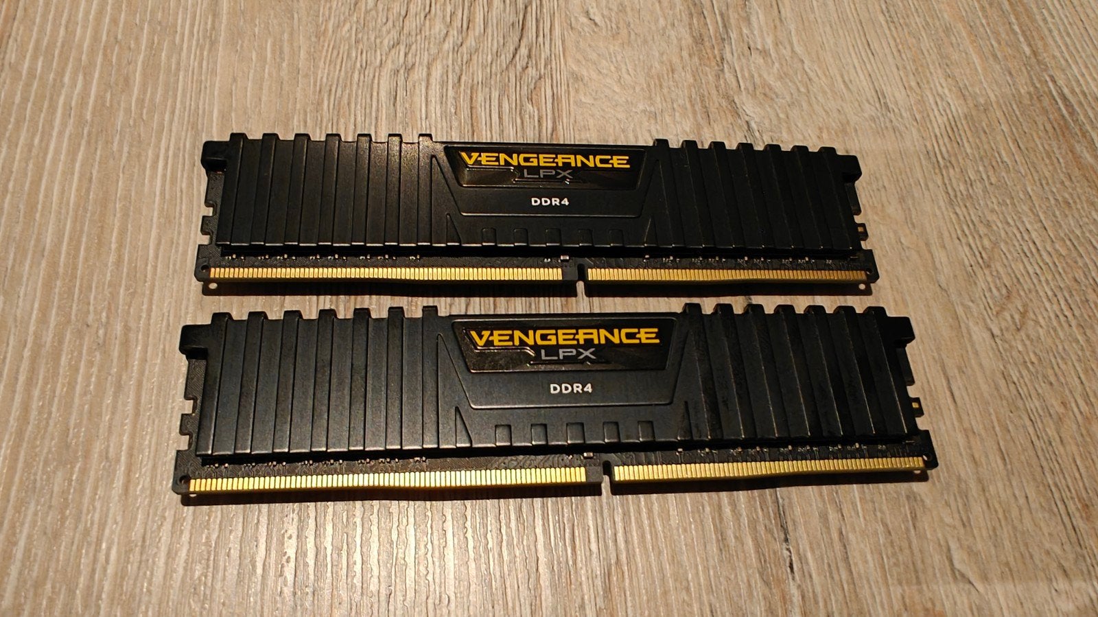 16GB Corsair Vengeance LPX DDR4, Computers en Software, RAM geheugen, Ophalen, DDR4, Zo goed als nieuw, Desktop