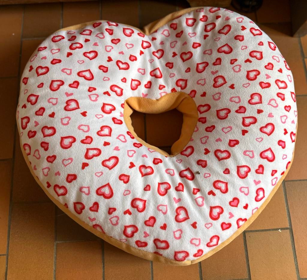 Pouf en forme de donut cœur, Enlèvement ou Envoi, Comme neuf