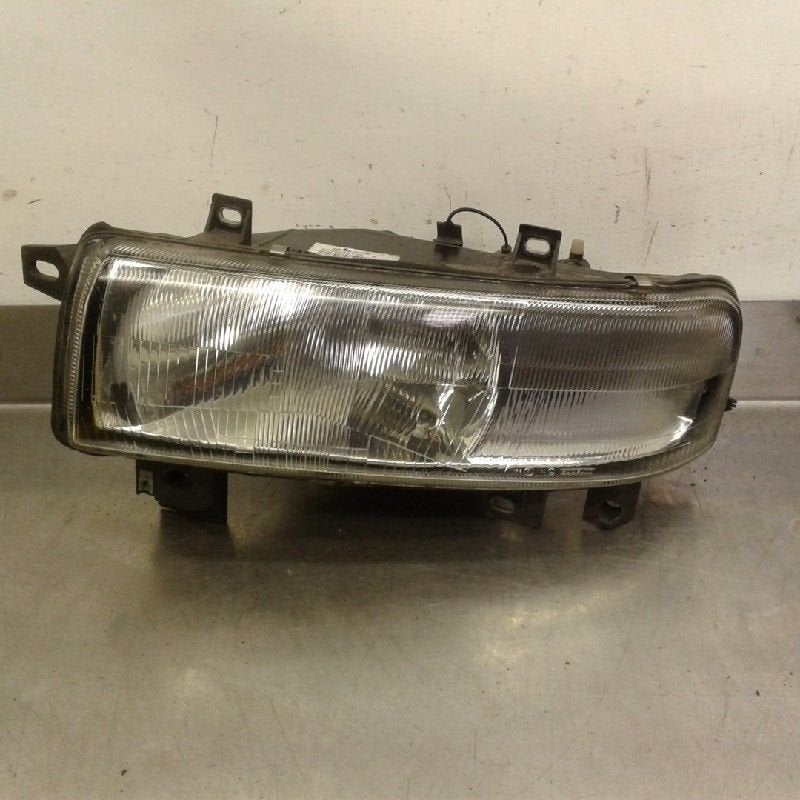 PHARE / OPTIQUE AVANT GAUCHE Nissan Interstar (X70), Utilisé, Nissan