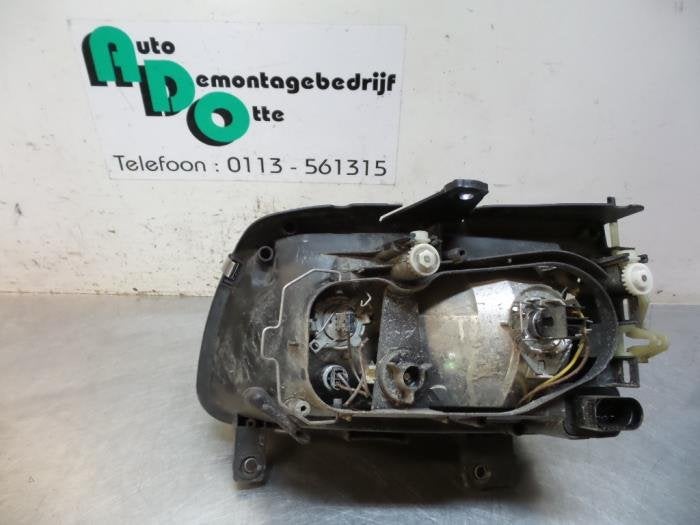 Phare droit d'un Volkswagen Polo (Polo 99-), Autos : Pièces & Accessoires, Volkswagen, -, Utilisé, -