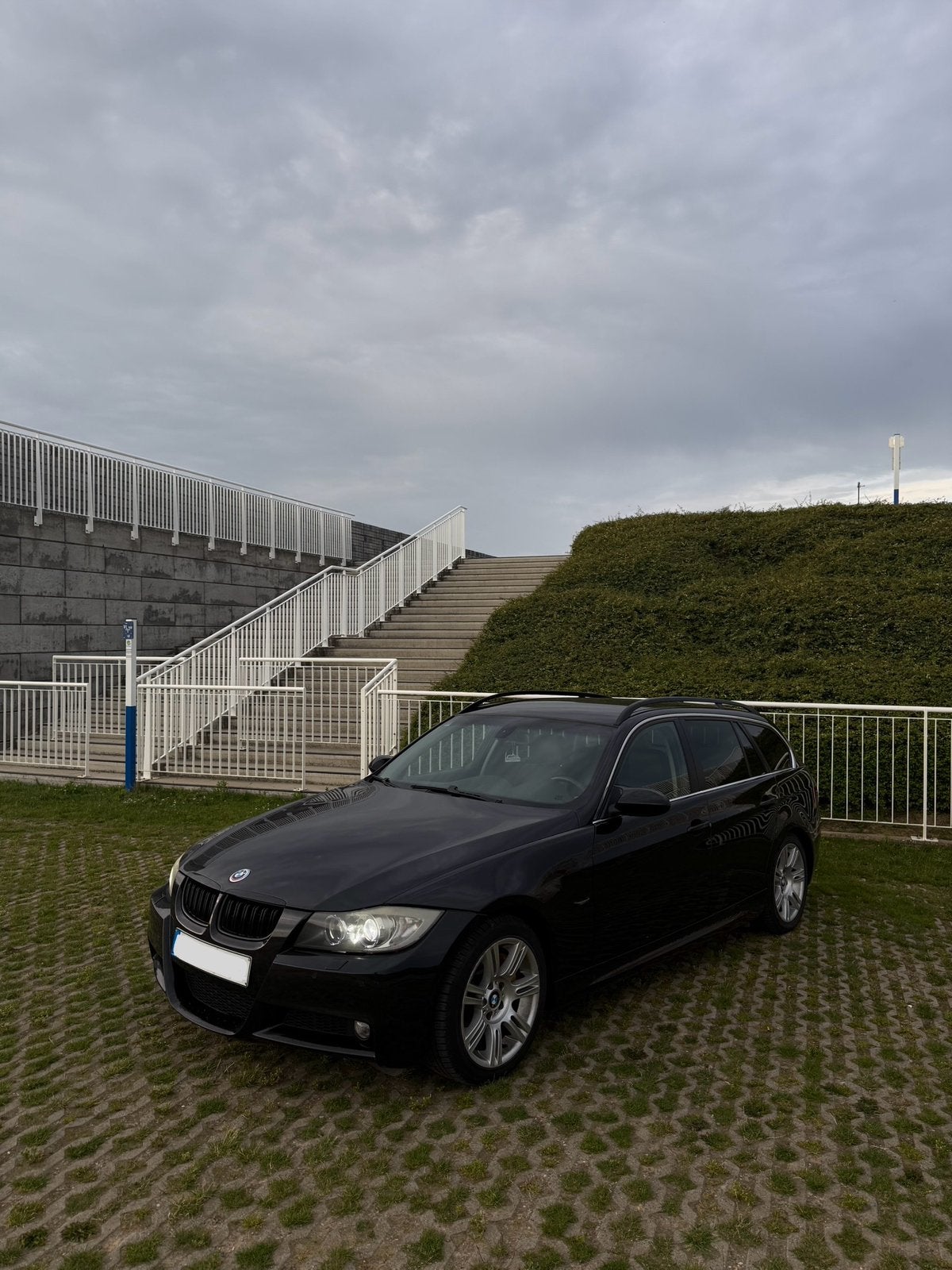Bmw 335D stage 3 lichte vracht gekeurd voor verkoop, Auto's, BMW, Particulier, 3 Reeks, Trekhaak, Diesel, Automaat, Ophalen