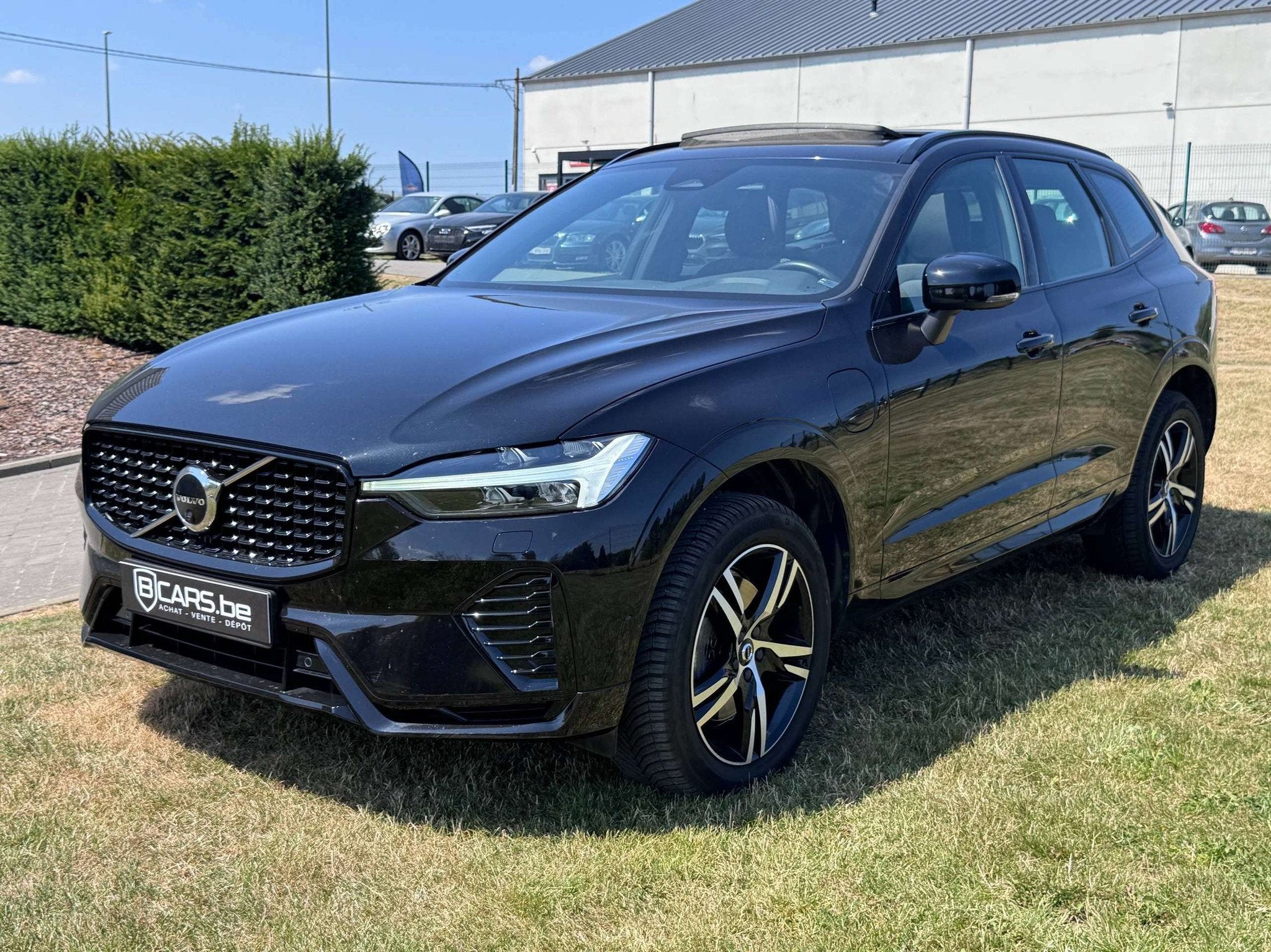 Volvo XC60 XC60 2.0 T6 PHEV AWD R-Design full option TVA REC, Auto's, Volvo, Automaat, 4 cilinders, 2203 kg, Zwart