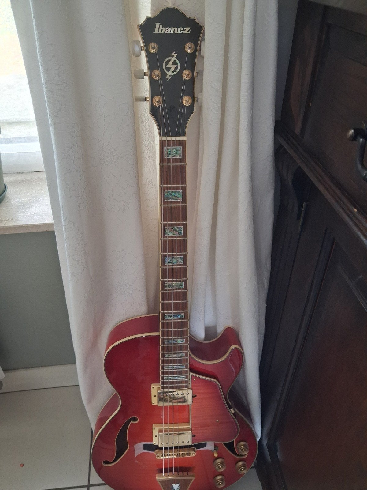 Gitaar Ibanez, Ophalen, Ibanez