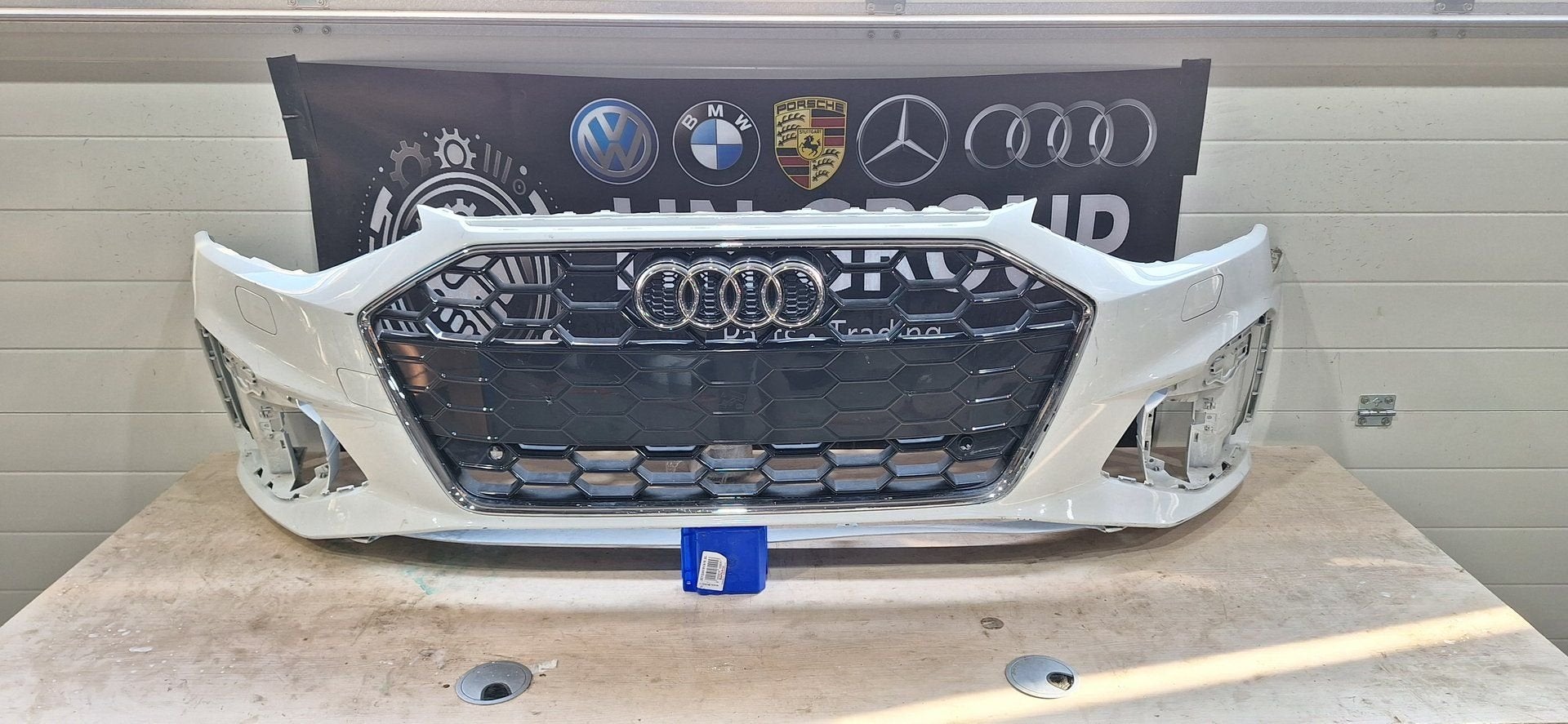 Audi A4 B9 S-Line voorbumper, -, Audi, Utilisé, -