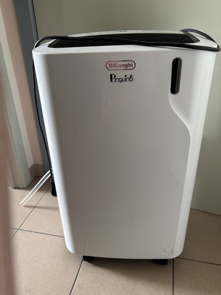 Delonghi mobiele airc oPAC EM90 SILENT, Refroidissement et Déshumidification, Classe énergétique A ou plus économe, Moins de 60 m³