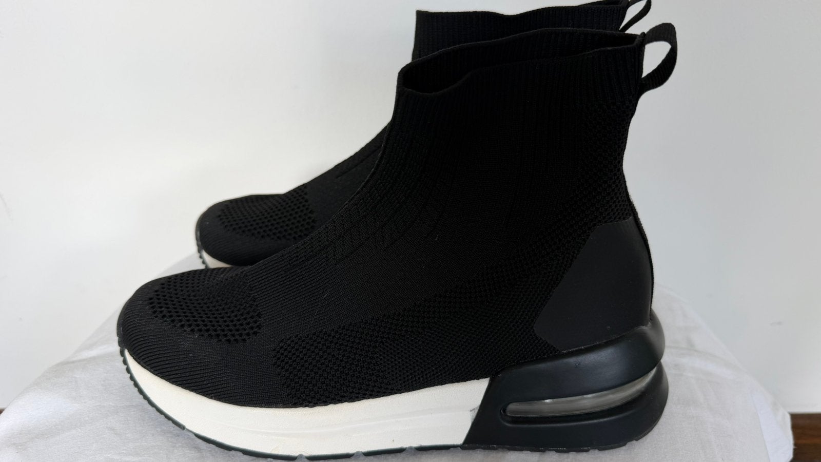 Chaussures élastiques BERSHKA, Enlèvement