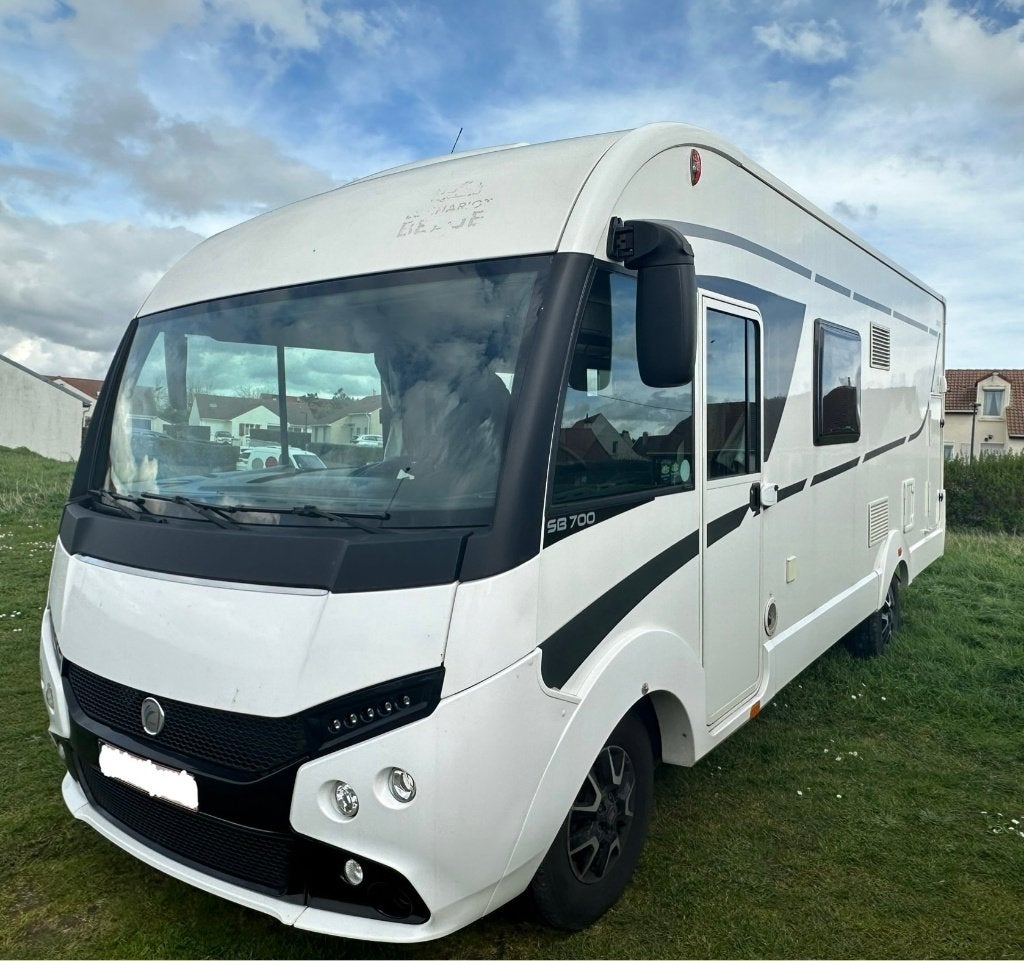 Itineo SB 700 - mobilhome met nieuwe distributieriem, Caravans en Kamperen, Mobilhomes, Koelkast, Fiat, 6 tot 7 meter, Particulier