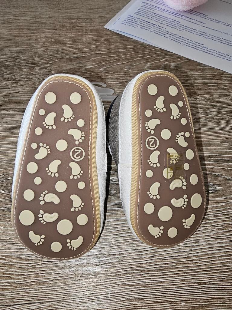 Nieuwe kinderschoentje te koop, Kinderen en Baby's, Babykleding | Schoentjes en Sokjes, Nieuw, Jongetje, Schoentjes, Ophalen