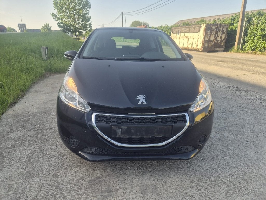 Peugeot 208 1.2 Essence, Bedrijf, Handgeschakeld, 3 deurs, Te koop