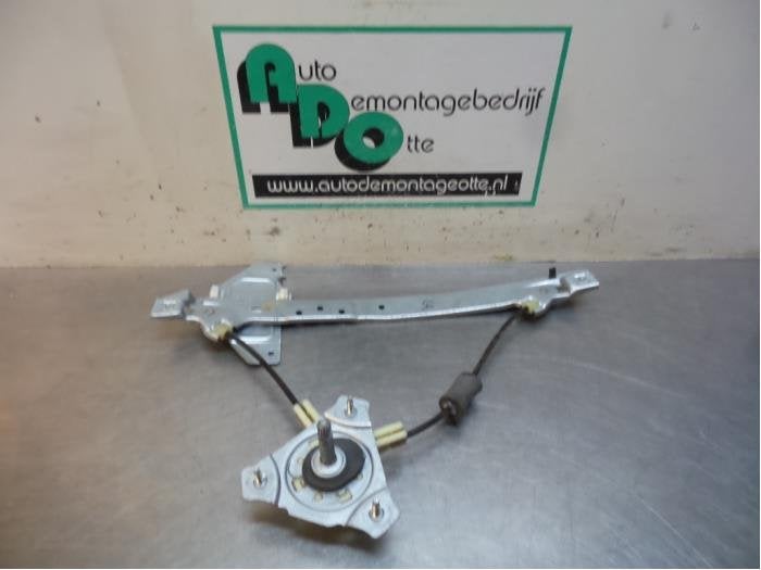 Mécanique vitre 4portes arrière gauche d'un Citroen C3 (C3, -, 3 mois de garantie, Utilisé, -