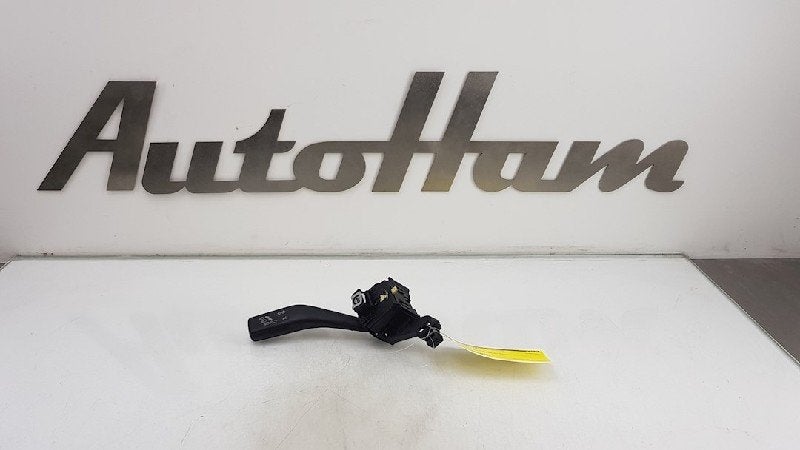 KNIPPERLICHTSCHAKELAAR Volkswagen Caddy Combi III (2KB,2KJ), Gebruikt, Volkswagen, Volkswagen AG, Kundenbetreuung@volkswagen.de
